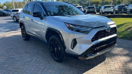Toyota RAV4 Hybrid • 2023 • 20,345 km