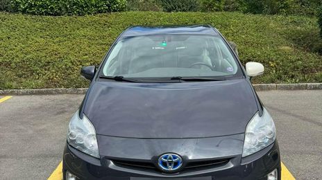 Toyota Prius • 2009 • 35,000 km