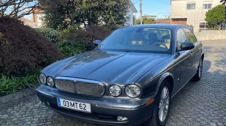 Jaguar XJ • 2005 • 230,000 km