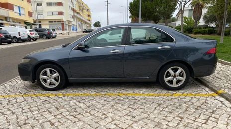 Honda Accord • 2005 • 313,000 km