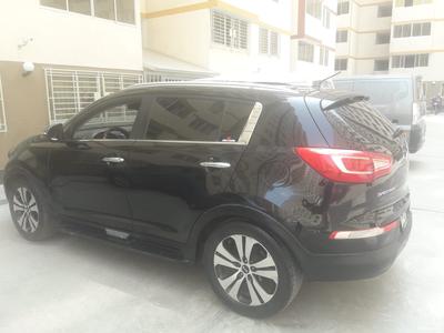 Kia Sportage • 2012 • 83,000 km