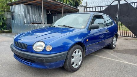 Toyota Corolla • 2000 • 35 km