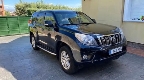 Toyota Land Cruiser • 2013 • 171,000 km