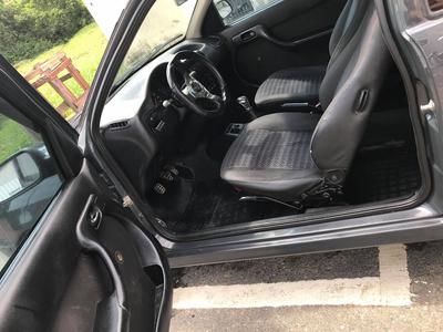 Volkswagen Gol • 2004 • 167,000 km