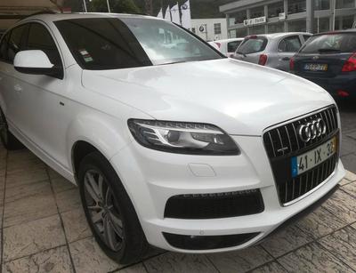 Audi Q7 • 2010 • 249,999 km