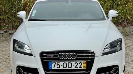 Audi 100 Avant • 2009 • 140,000 km