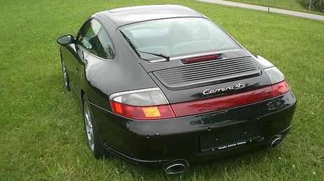 Porsche 911 Carrera • 2002 • 133,000 km
