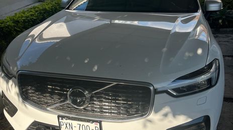 Volvo XC60 • 2019 • 30,000 km