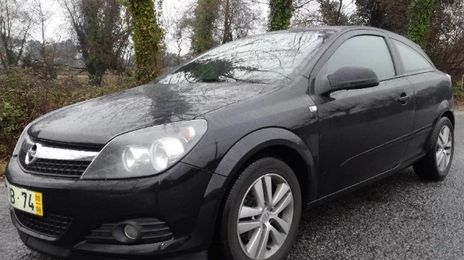 Opel Astra • 2009 • 199,000 km