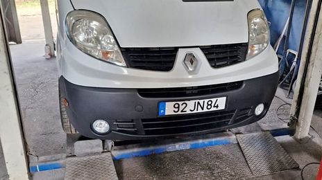 Renault Master • 2010 • 250,000 km