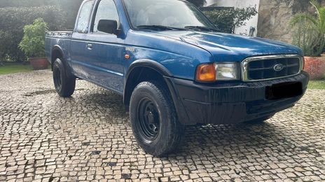 Ford Ranger • 1999 • 250,000 km