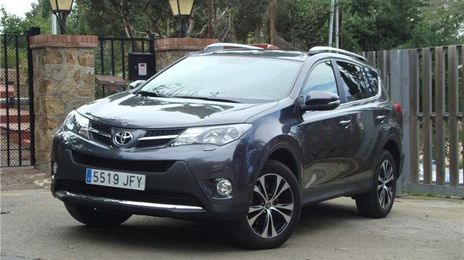 Toyota RAV4 • 2015 • 109,500 km
