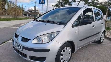 Mitsubishi Colt • 2007 • 250,000 km