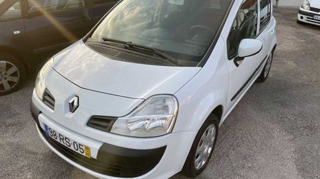 Renault Master • 2008 • 135,980 km