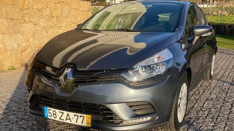 Renault Clio • 2019 • 71,400 km
