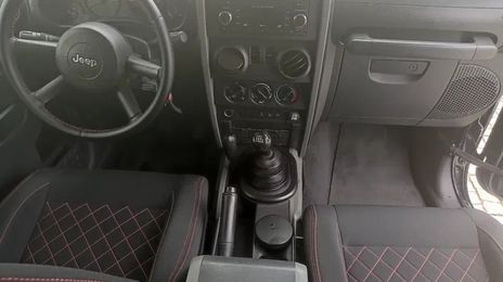 Jeep Wrangler • 2008 • 85,000 km