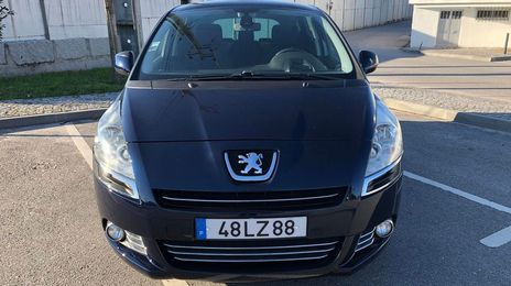 Peugeot 5008 • 2009 • 103,000 km