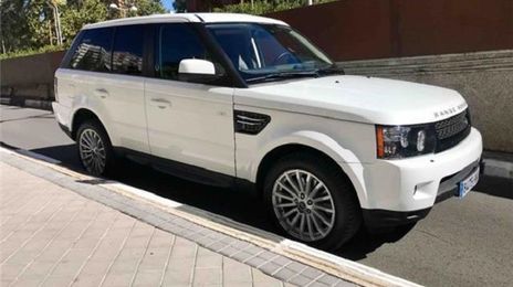 Land Rover Range Rover Sport • 2013 • 209,800 km