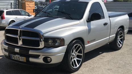 Dodge RAM • 2004 • 125,000 km