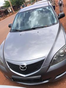 Mazda 3 • 2005 • 206,000 km