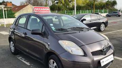 Toyota Yaris • 2010 • 181,117 km