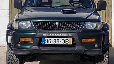 Mitsubishi Pajero • 1999 • 278,000 km