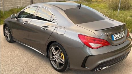 Mercedes-Benz 200 - 300 • 2017 • 110,000 km