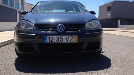 Volkswagen Golf • 2004 • 270,000 km