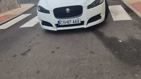Jaguar XF • 2012 • 214,400 km