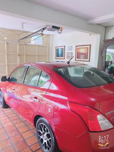 Nissan Versa • 2013 • 165,432 km