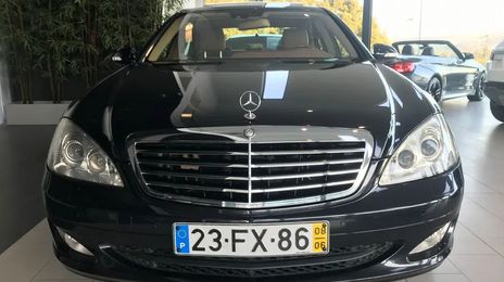Mercedes-Benz S • 2008 • 204,000 km