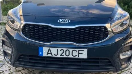 Kia Carens • 2017 • 239,000 km