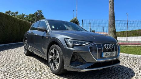 Audi e-tron • 2020 • 114,610 km