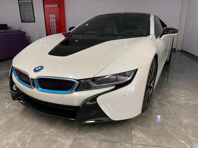 BMW i8 • 2016 • 13,000 km