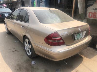 Mercedes-Benz E • 2005 • 106,000 km