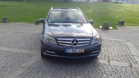 Mercedes-Benz C • 2002 • 249,999 km