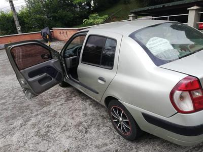 Renault Symbol • 2007 • 142,000 km