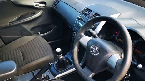 Toyota Corolla • 2015 • 63,000 km