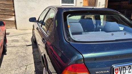 Honda Civic • 1998 • 111,000 km