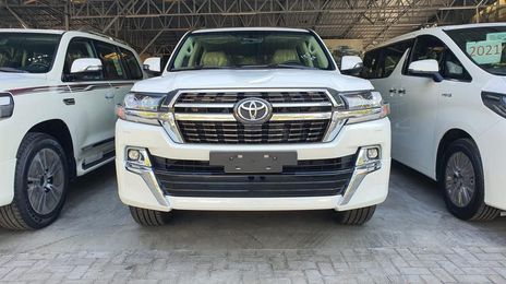 Toyota Land Cruiser • 2023 • 23,457 km