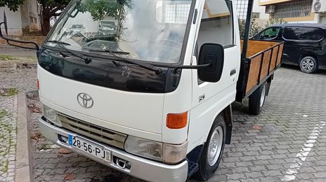 Toyota Dyna • 2000 • 240,000 km