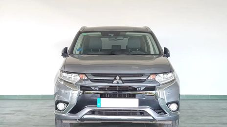 Mitsubishi Outlander • 2017 • 71,000 km