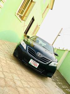 Toyota Camry • 2010 • 180,000 km