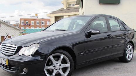 Mercedes-Benz C • 2007 • 280,000 km