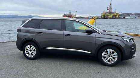 Peugeot 5008 • 2019 • 83,946 km