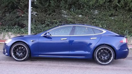 Tesla Model S • 2018 • 159,000 km