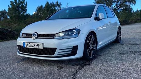 Volkswagen Golf • 2016 • 186,000 km