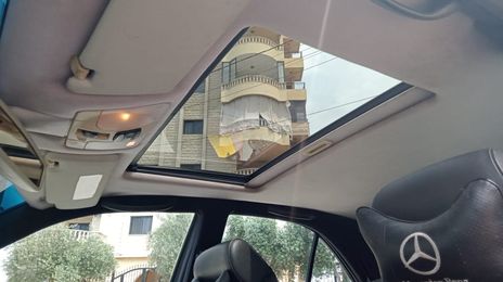 Mercedes-Benz E-320 • 1998 • 279,000 km