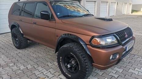 Mitsubishi Pajero Wagon • 2001 • 166,000 km