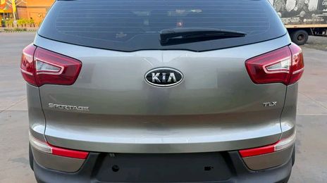Kia Sportage • 2011 • 82,000 km